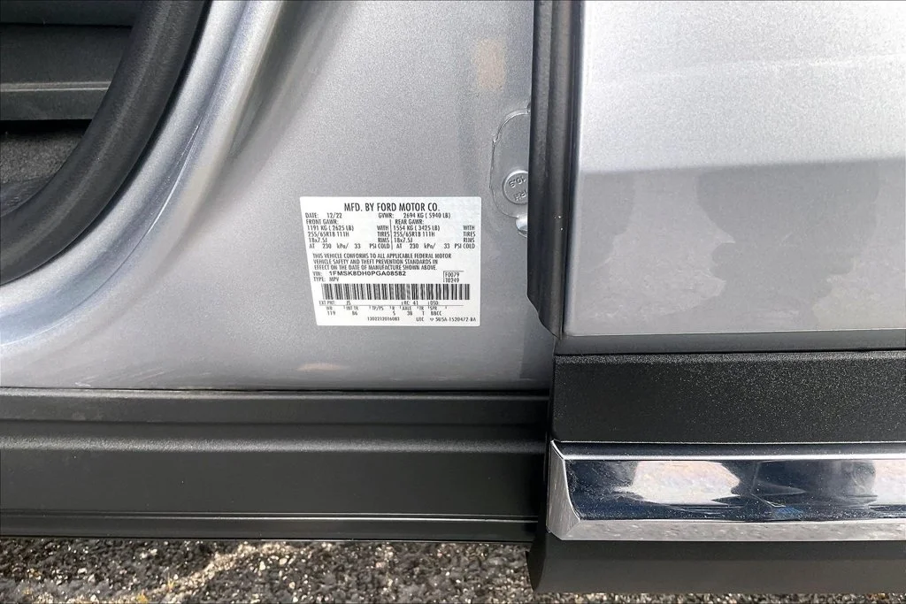 Certified Used 2023 Silver Metallic Ford XLT image 34