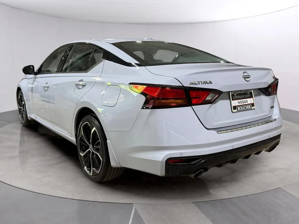 Certified Used 2023 Gray Sky Pearl Nissan 2.5 SR image 6