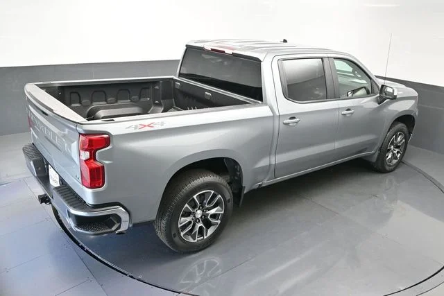 Used 2023 Gray Chevrolet LT image 41