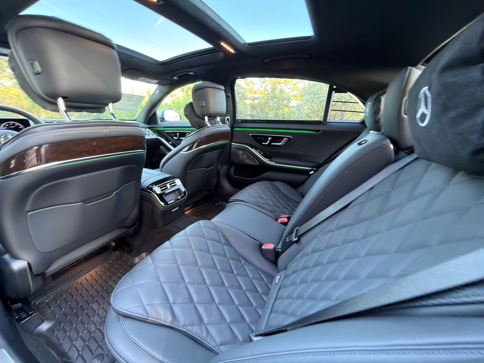 New 2026 MANUFAKTUR Silicon Gray Mercedes-Benz S 580 image 15