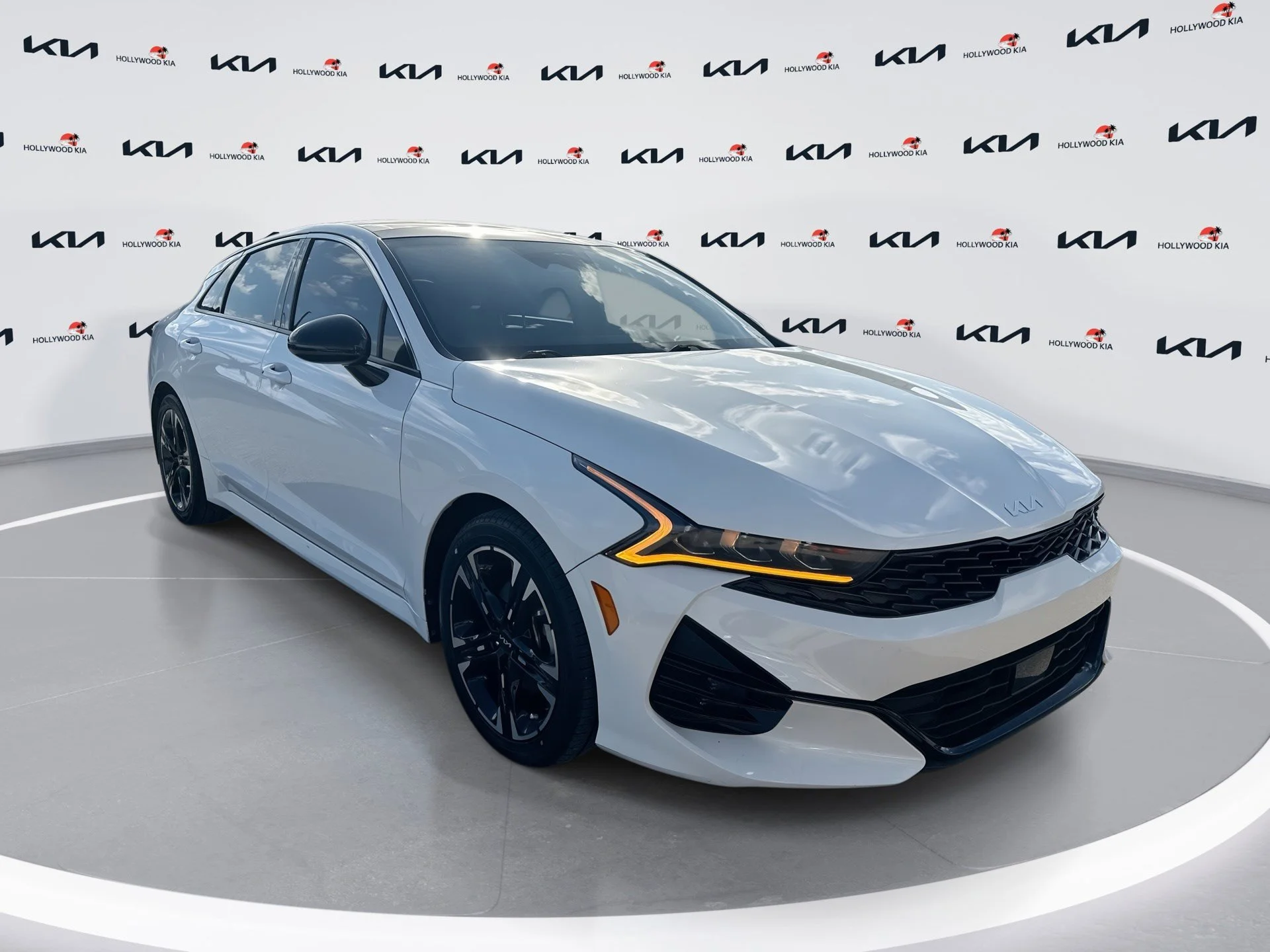2023 Kia Optima GT-Line AWD's photo