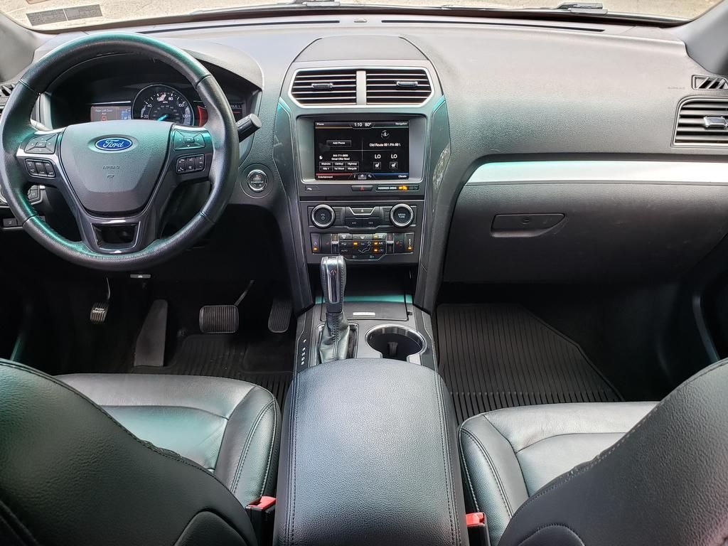 Used 2016 Magnetic Metallic Ford XLT image 15