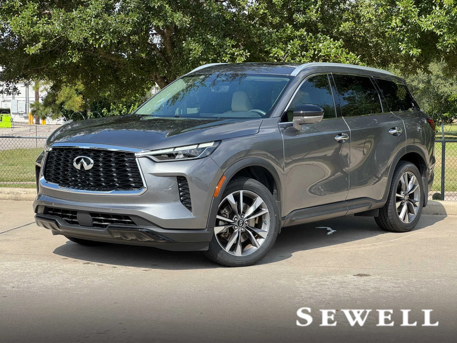 2023 INFINITI QX60 LUXE