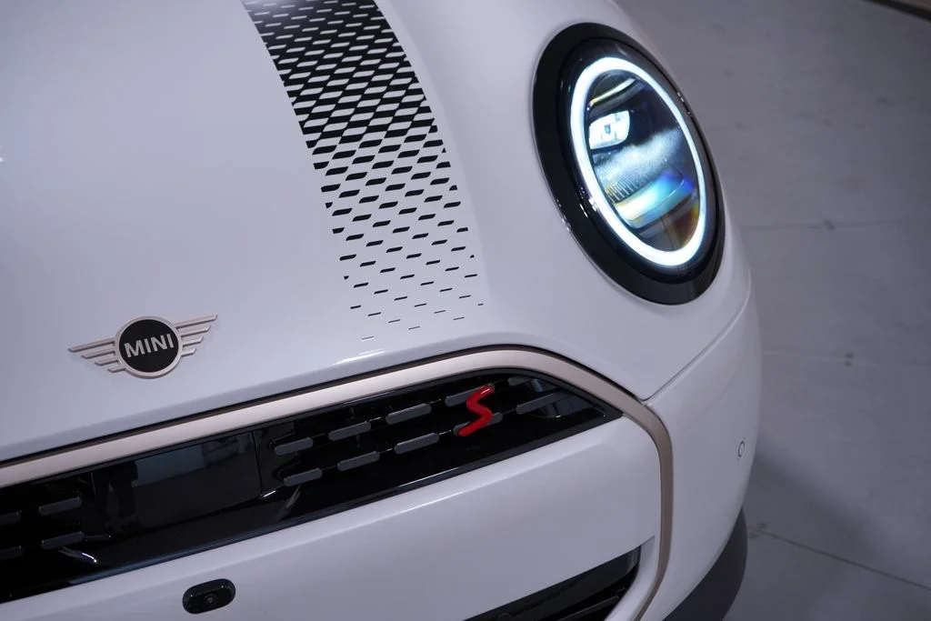 2026 MINI Hardtop 4 Door S - Photo 7