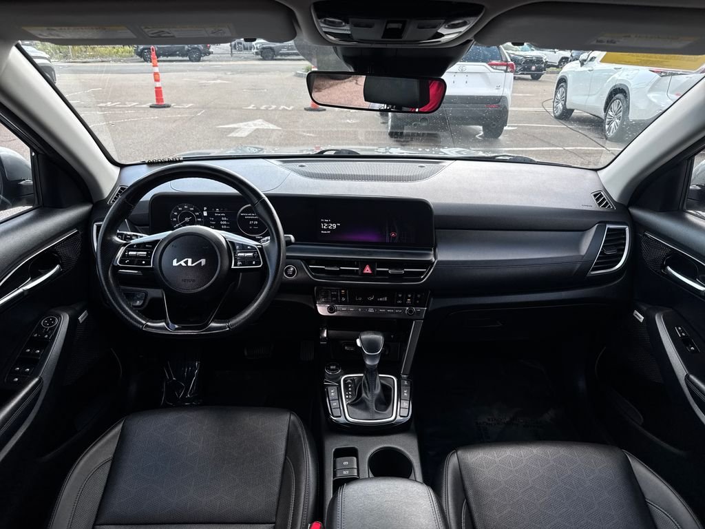 Used 2024 Gray Kia SX image 12