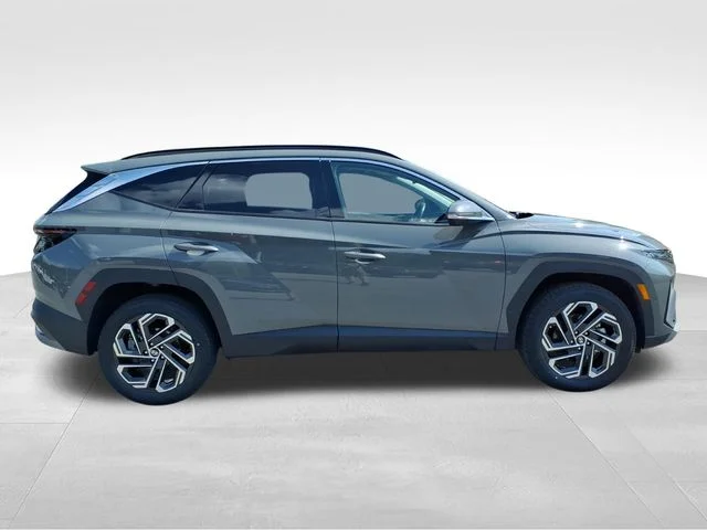 Used 2025 Gray Hyundai Limited image 15