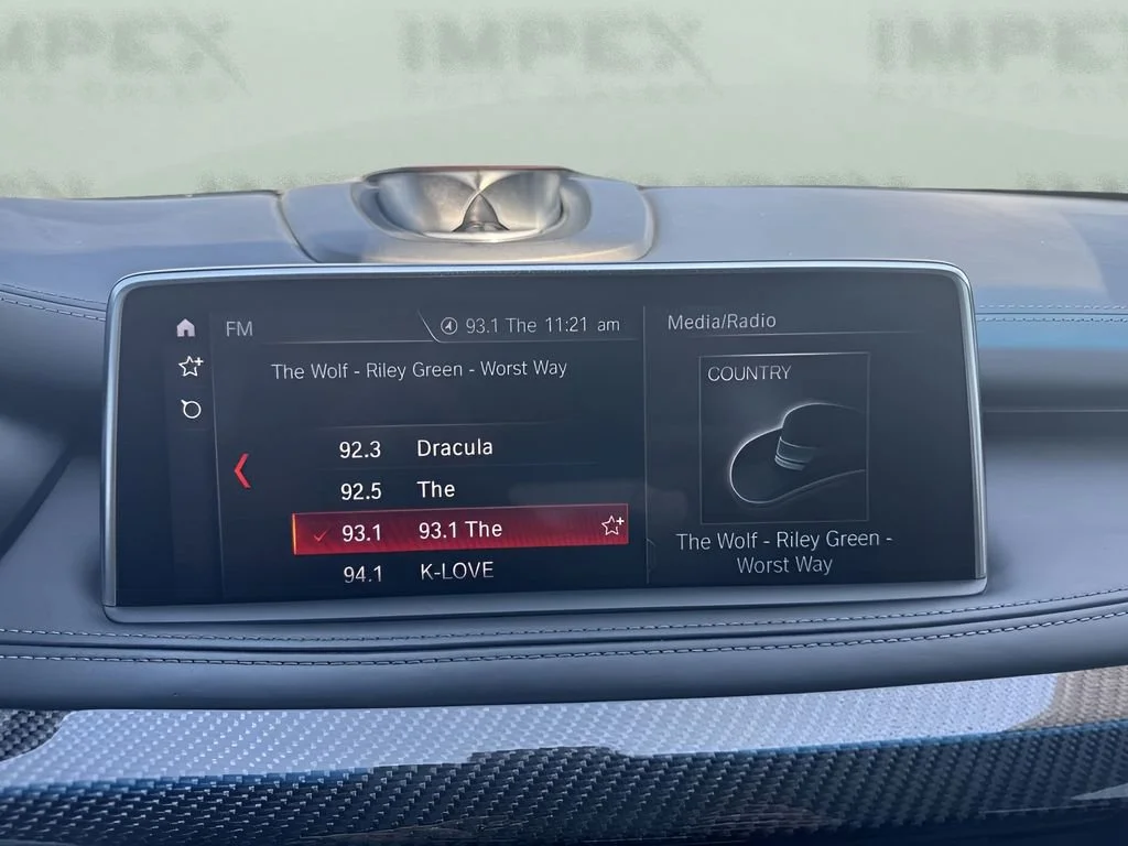 Used 2018  BMW  image 18