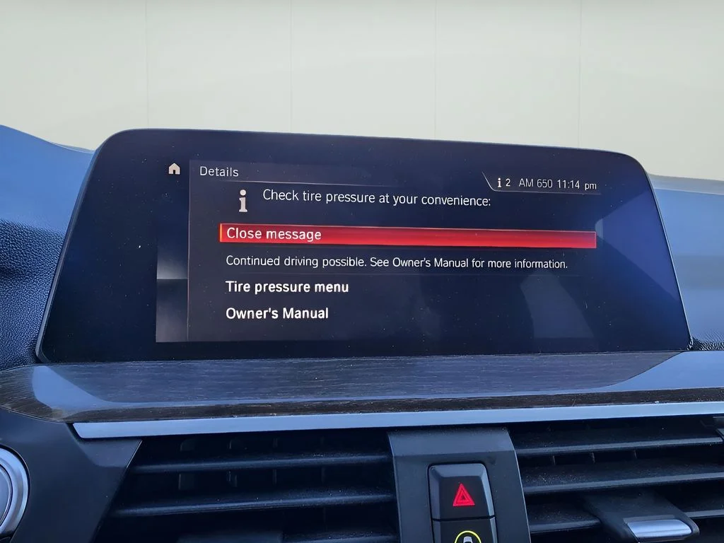 Used 2020 Jet Black BMW xDrive30i image 19