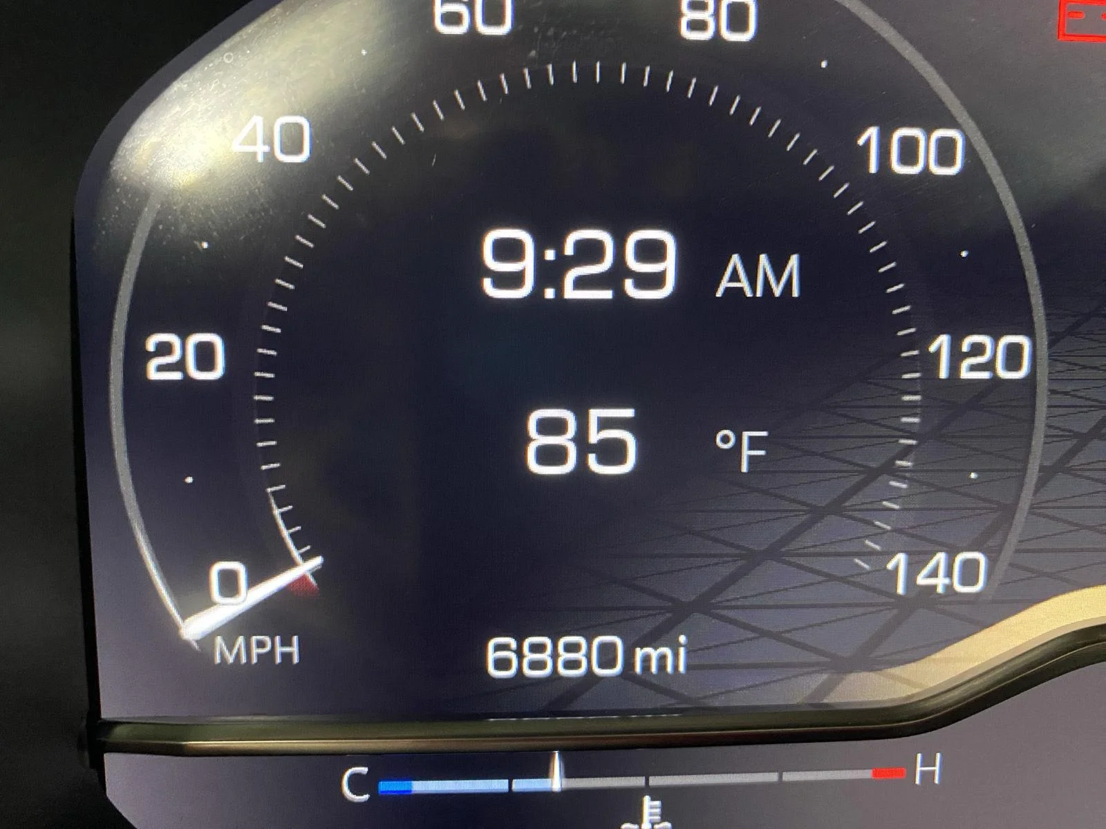 Used 2024 Summit White GMC Elevation image 20