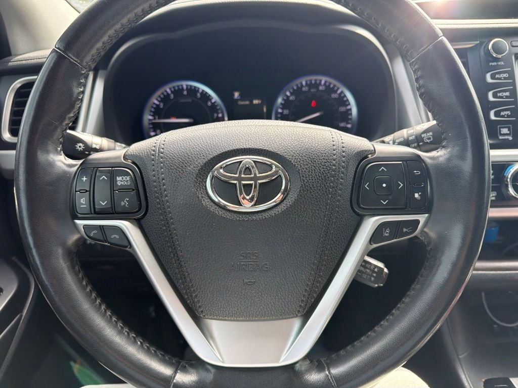 Used 2019 White Toyota Limited Platinum image 2