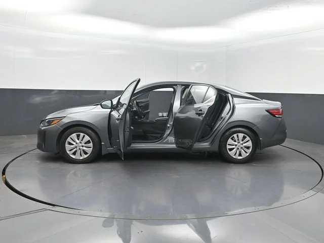 Used 2024 Gray Nissan S image 31