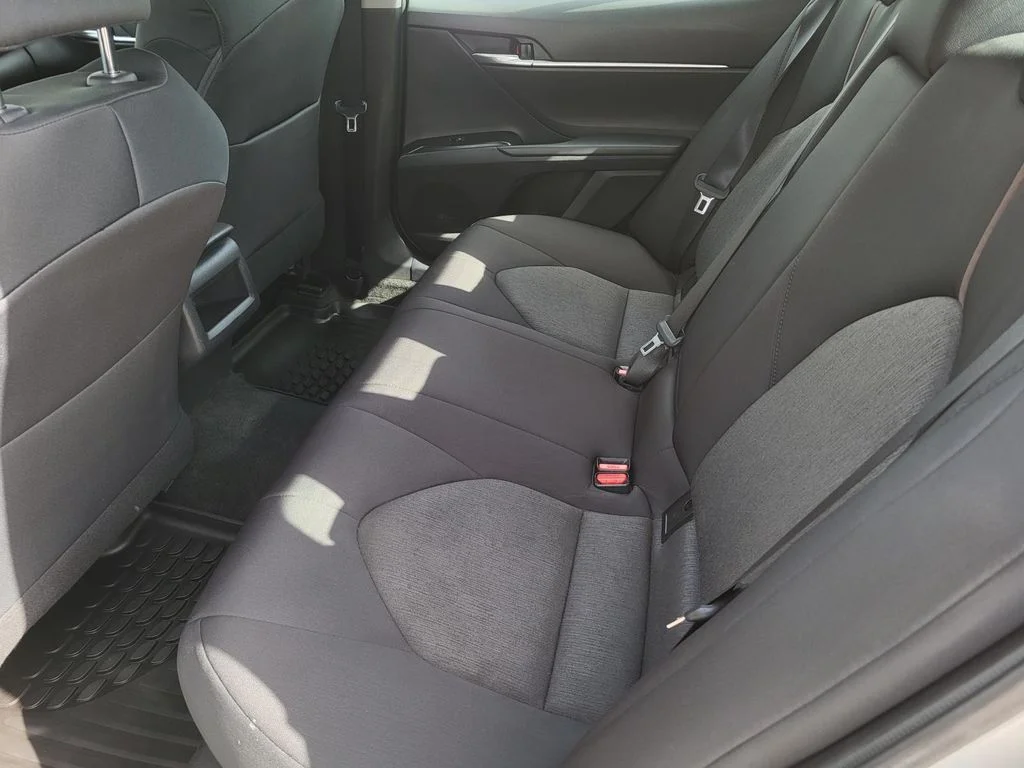 Used 2020 Silver Toyota LE image 11