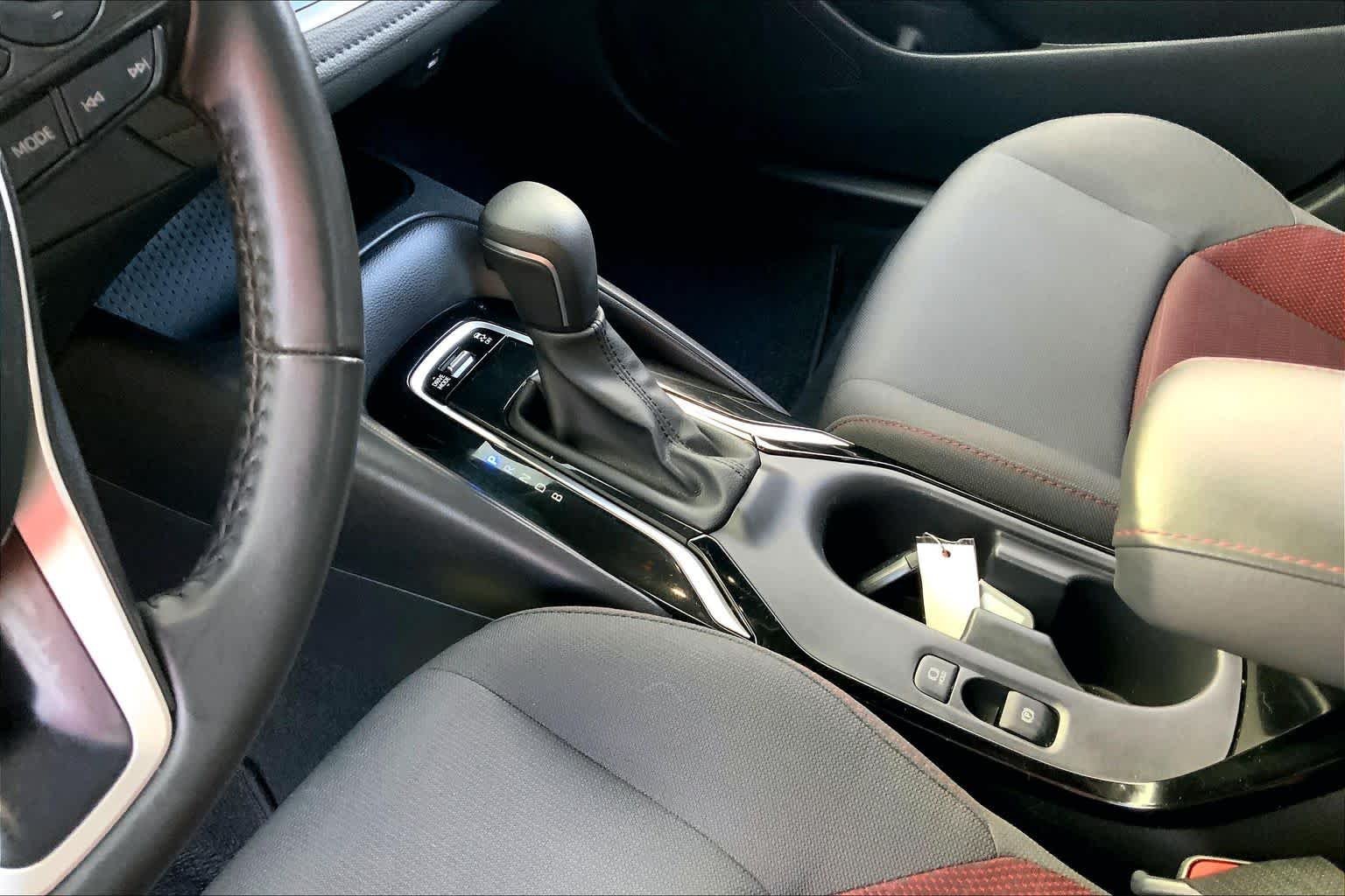 Used 2025 Underground Toyota SE image 16