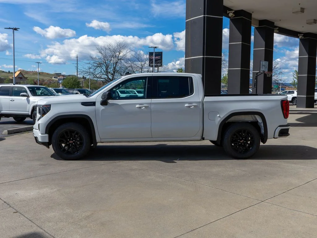 Used 2023 White GMC Elevation image 4