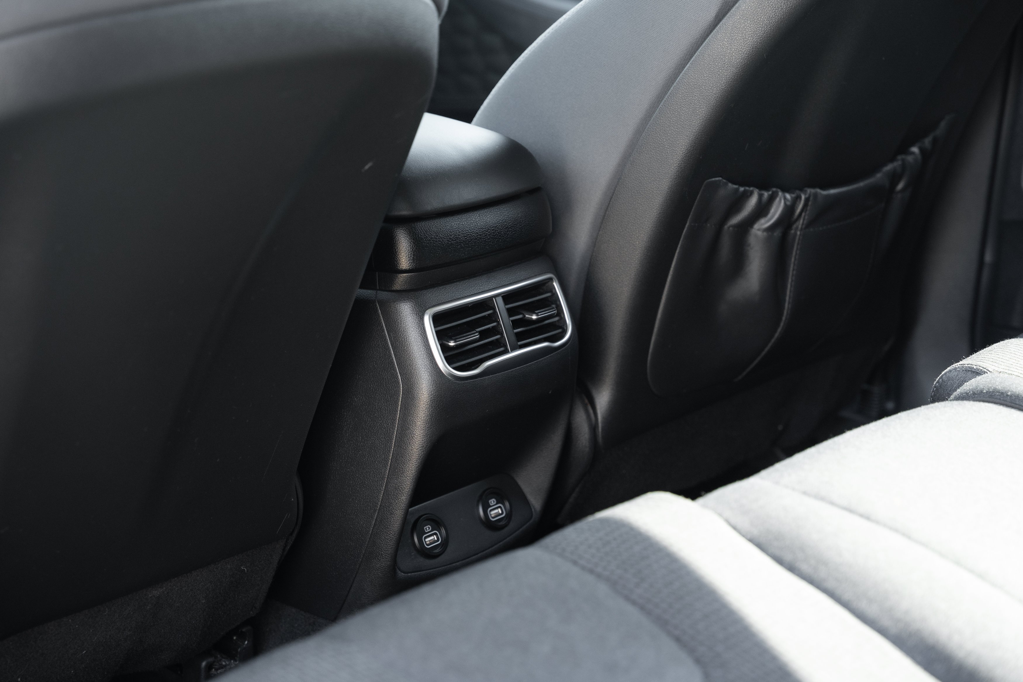 Used 2021 Shimmering Silver Hyundai SEL image 20