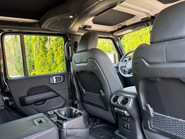 New 2026 Black Clearcoat Jeep Rubicon X image 21