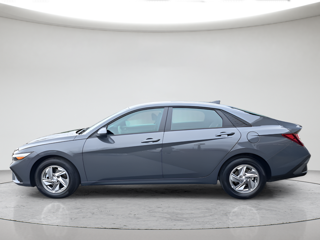 New 2026 Gray Hyundai SE image 6
