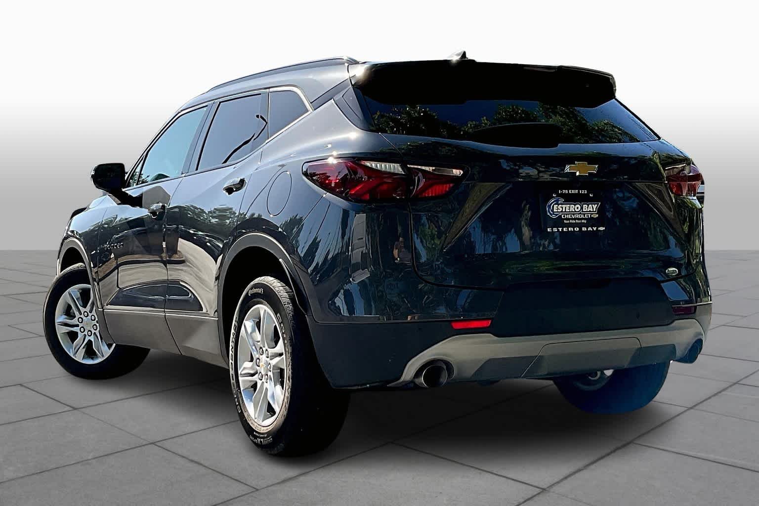 Used 2022 Iron Gray Metallic Chevrolet LT image 12