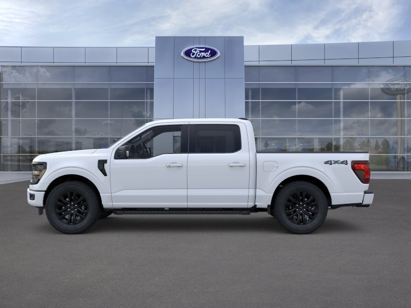 New 2026 Oxford White Ford XLT image 3