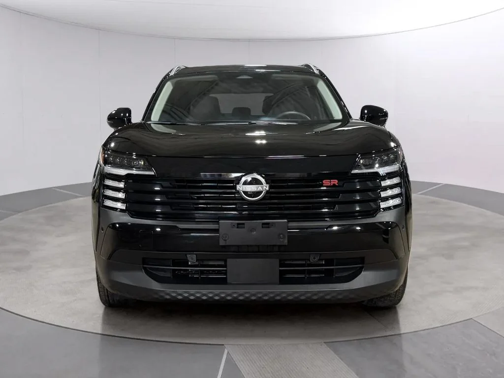 Certified Used 2025 Super Black Nissan SR image 6
