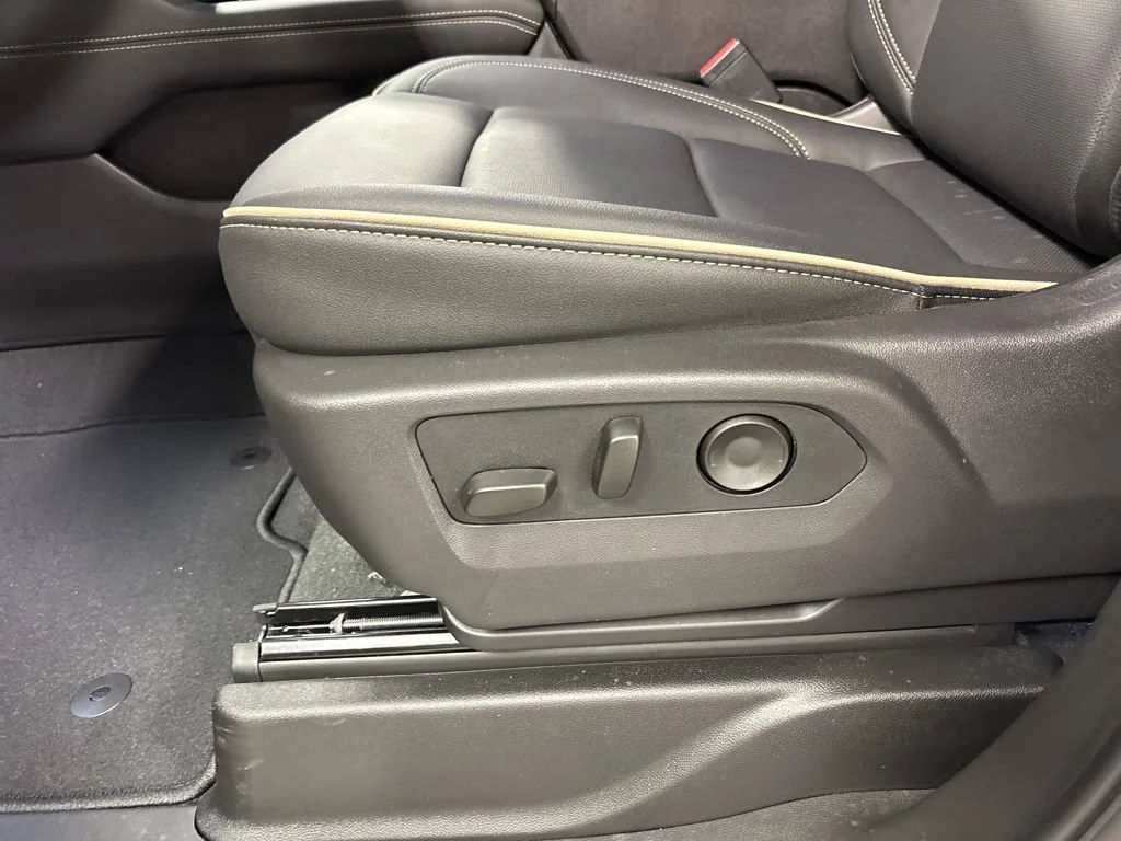 2026 GMC Yukon Elevation - Photo 24