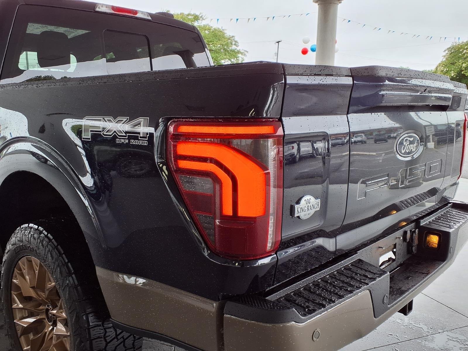 Used 2026 Antimatter Blue Metallic Ford King Ranch image 18
