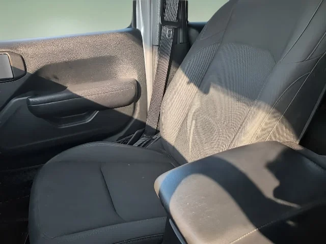 Used 2018 Billet Silver Metallic Clearcoat Jeep Unlimited Sport S image 15