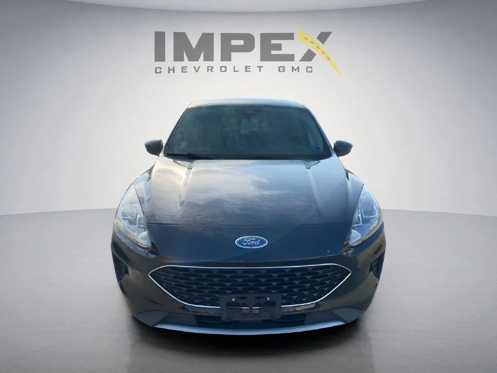 Used 2020 Black Ford SE image 8