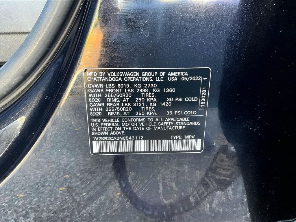 Used 2022 Black Volkswagen 3.6L V6 SE w/Technology image 37