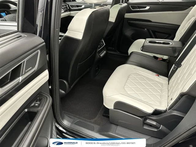 Used 2024 Black Volkswagen 2.0T SEL Premium R-Line image 23