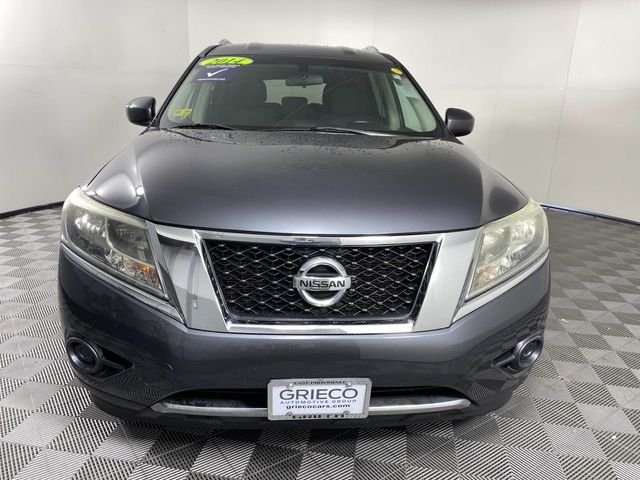 Used 2014 Gray Nissan SV image 3