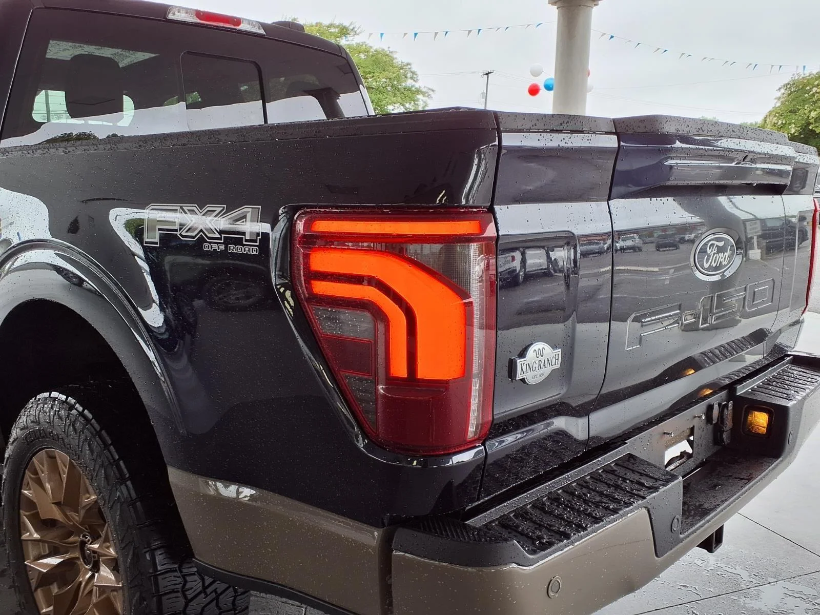 Used 2026 Antimatter Blue Metallic Ford King Ranch image 18