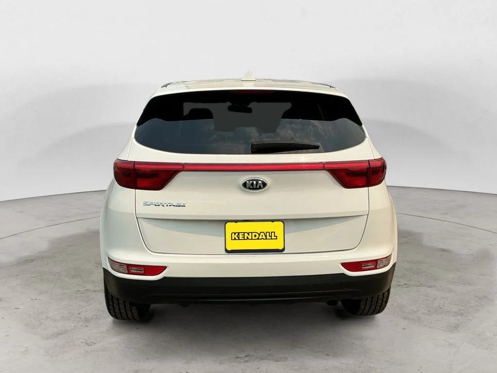 Used 2018 White Kia LX image 6