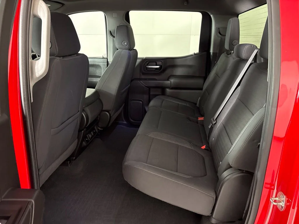 Used 2021 Red Chevrolet LT image 27