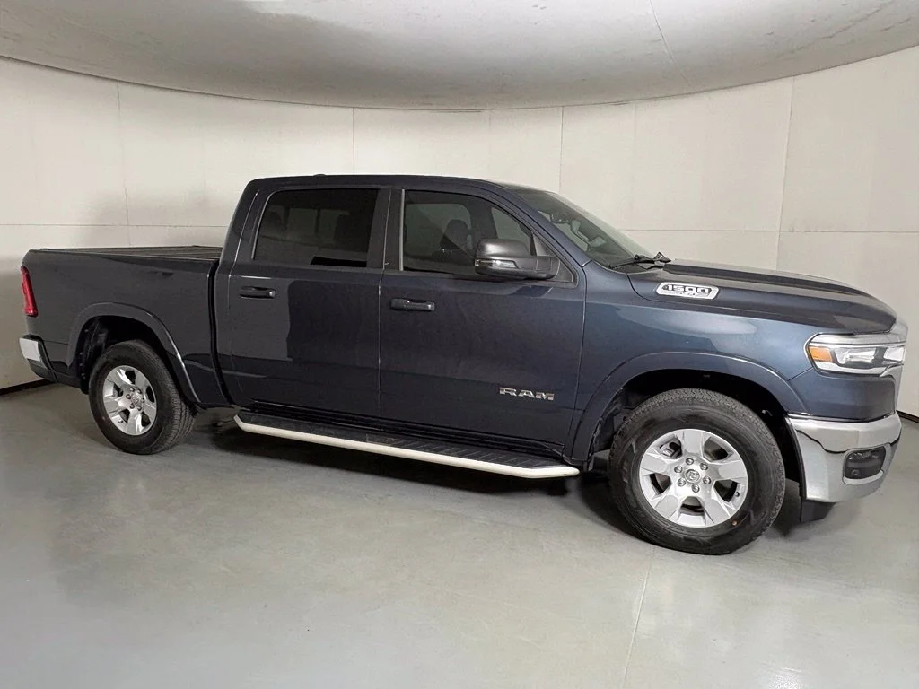Used 2025 Blue Ram Big Horn/Lone Star image 9