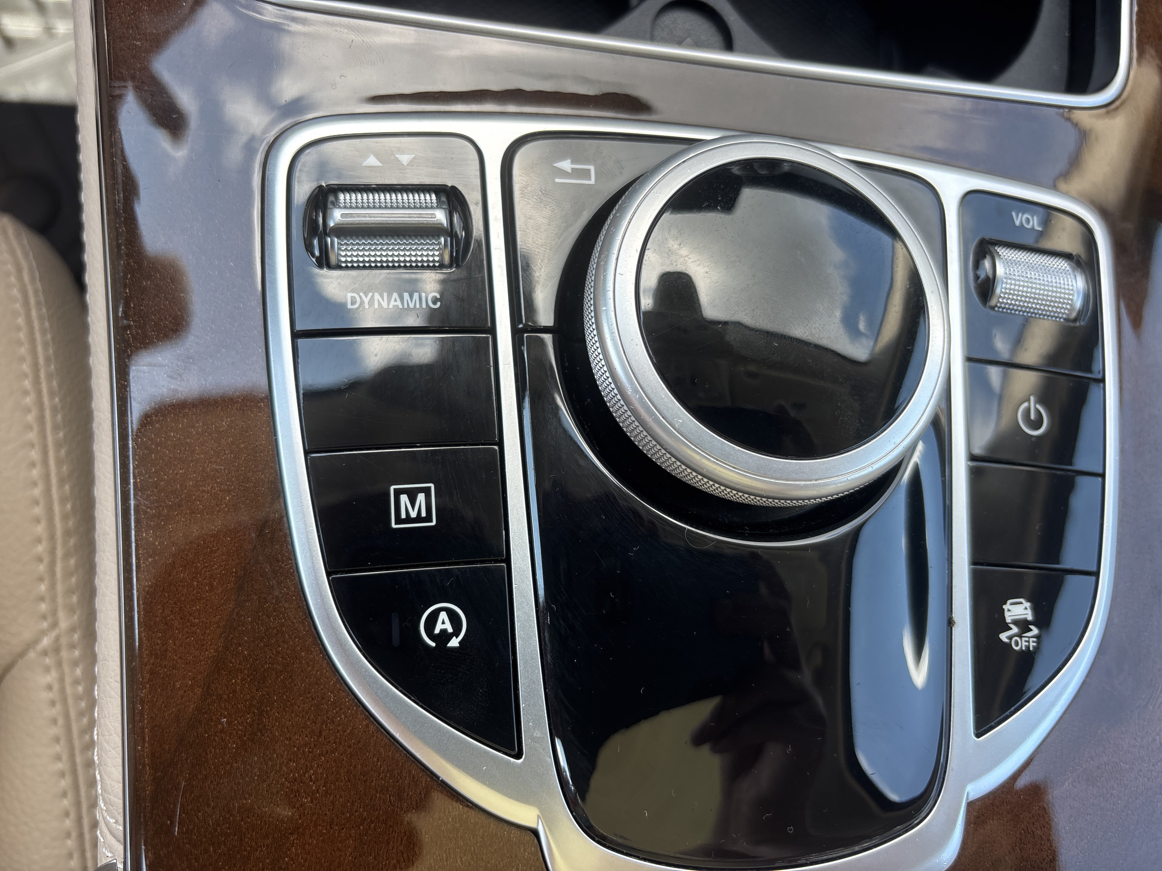 Used 2018 POLAR WHITE Mercedes-Benz 300 4Matic image 35