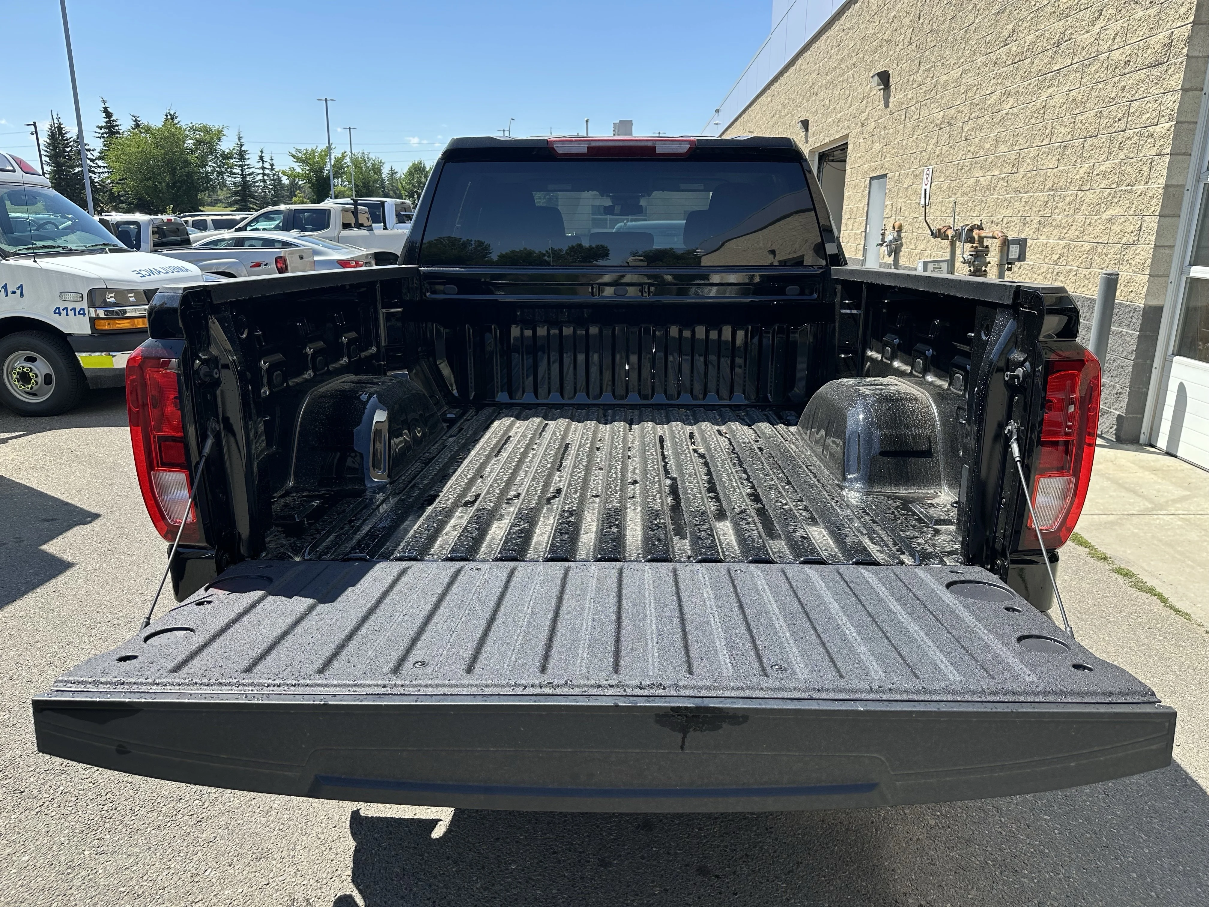 New 2026 Onyx Black GMC Pro image 8