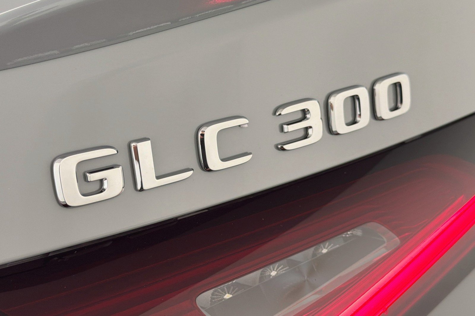 New 2027 MANUFAKTUR Alpine Grey Mercedes-Benz GLC 300 4MATIC® Coupe image 8