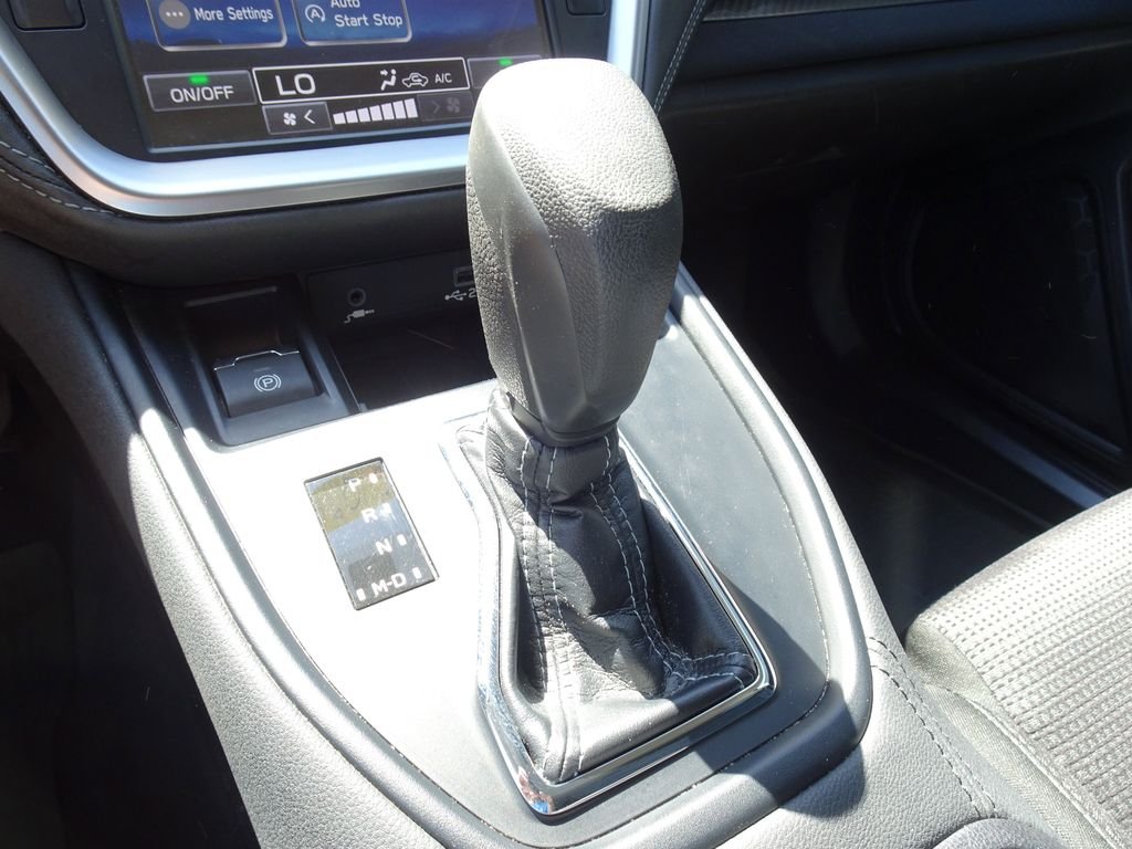 Used 2024 White Subaru 2.5i image 15