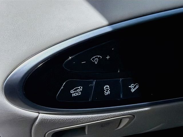 New 2027 White Genesis 2.5T SELECT image 10