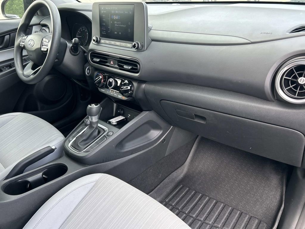 Used 2022 Ultra Black Hyundai SEL image 22