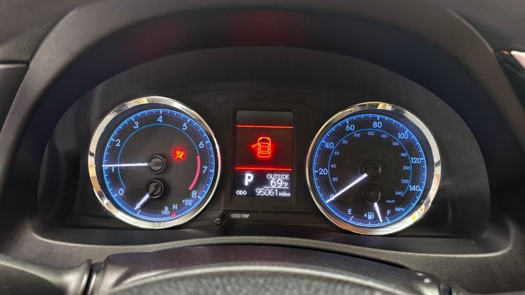 Used 2019 Blue Toyota LE image 18