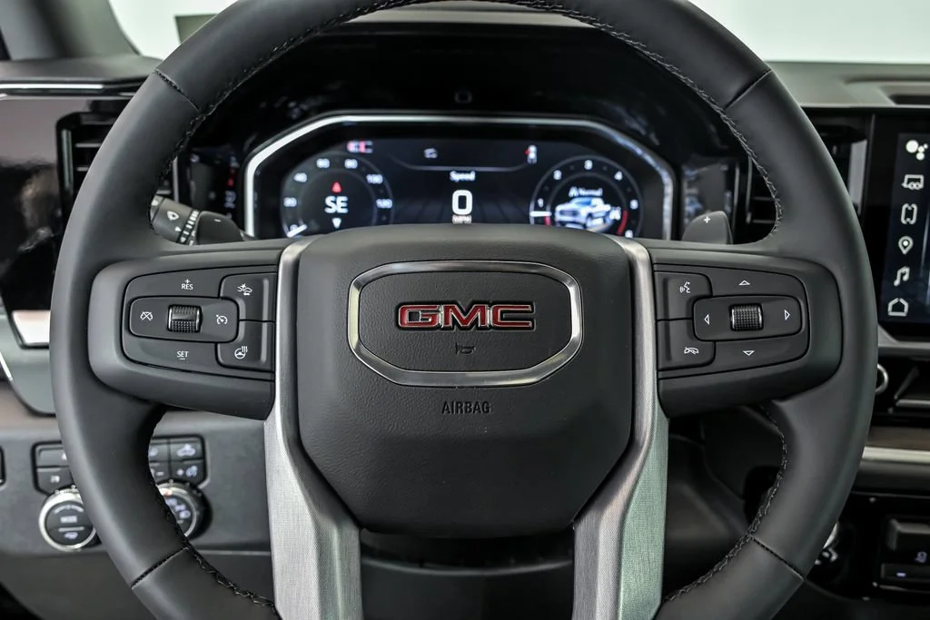 2026 GMC Sierra 1500 SLT - Photo 14