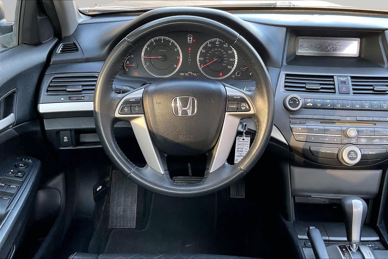 Used 2012 Polished Metal Metallic Honda SE image 6