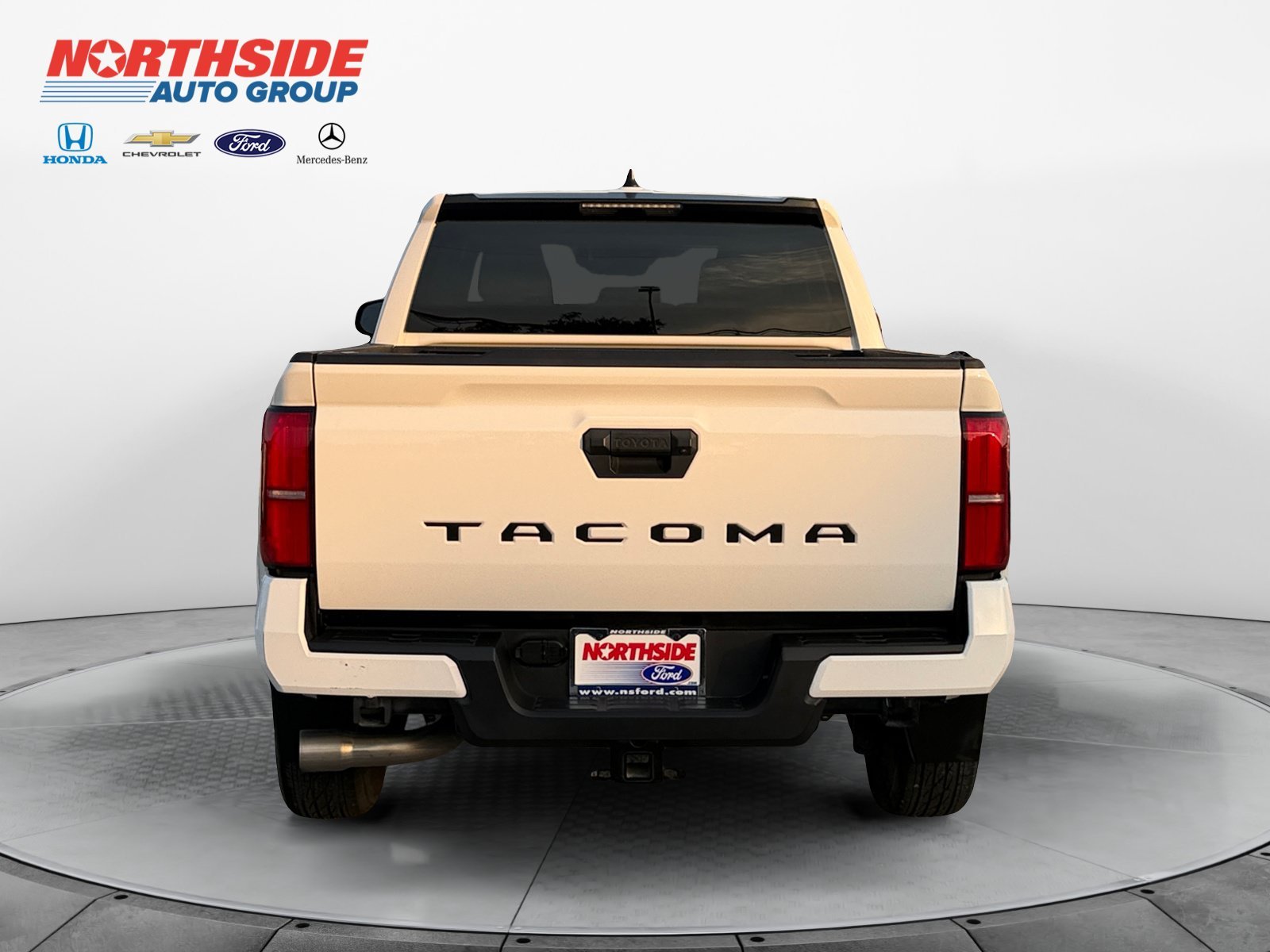 Used 2024 Ice Toyota SR5 image 6