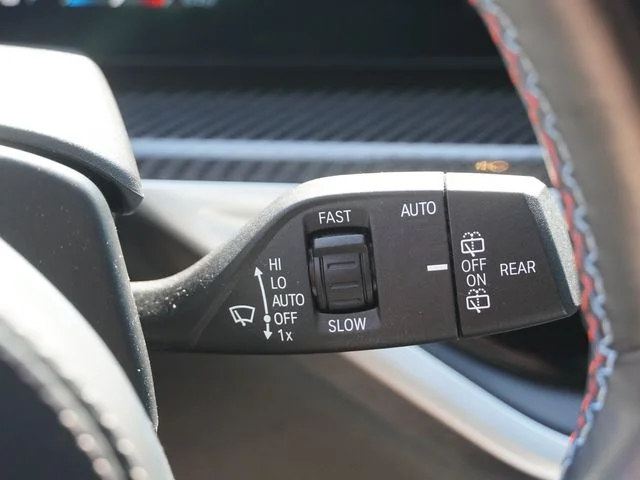 Used 2024 Black BMW M60i image 32