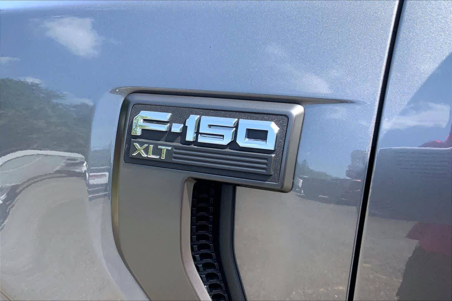 Used 2022 Carbonized Gray Ford XLT image 11