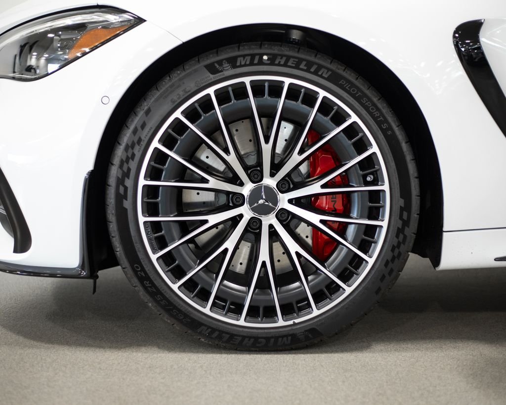 New 2027 MANUFAKTUR Moonlight White Metallic Mercedes-Benz CLE 53 AMG® image 5