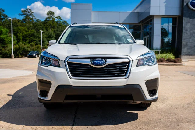 Used 2020 Crystal White Pearl Subaru Premium image 12