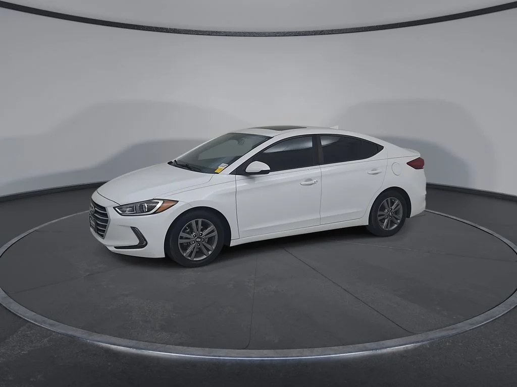 Used 2018 White Hyundai Value Edition image 11